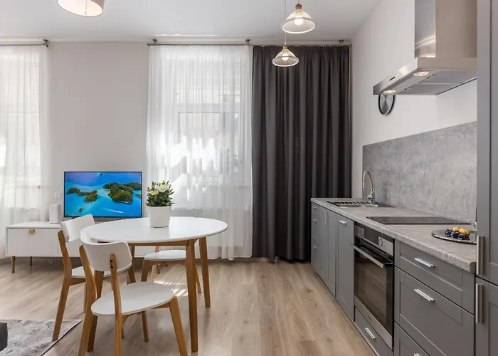 アパート Moderns Un Kluss Dzivoklis 37 M2 リガ