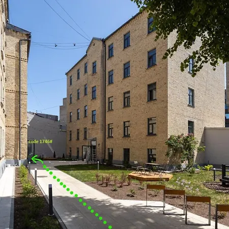 Moderns Un Kluss Dzivoklis 37 M2 *