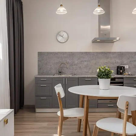 Moderns Un Kluss Dzivoklis 37 M2 Lägenhet *